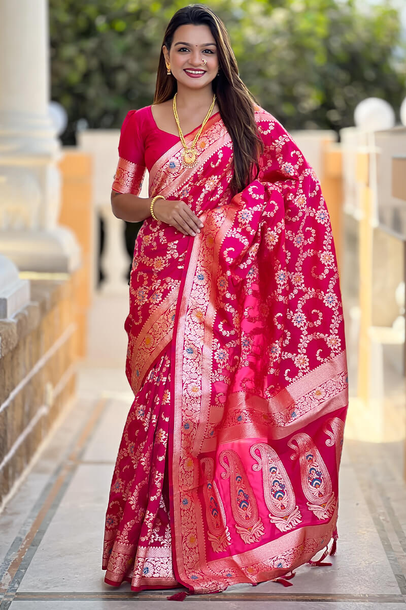 Ebullience Dark Pink Soft Banarasi Silk Saree With Assemblage Blouse Piece