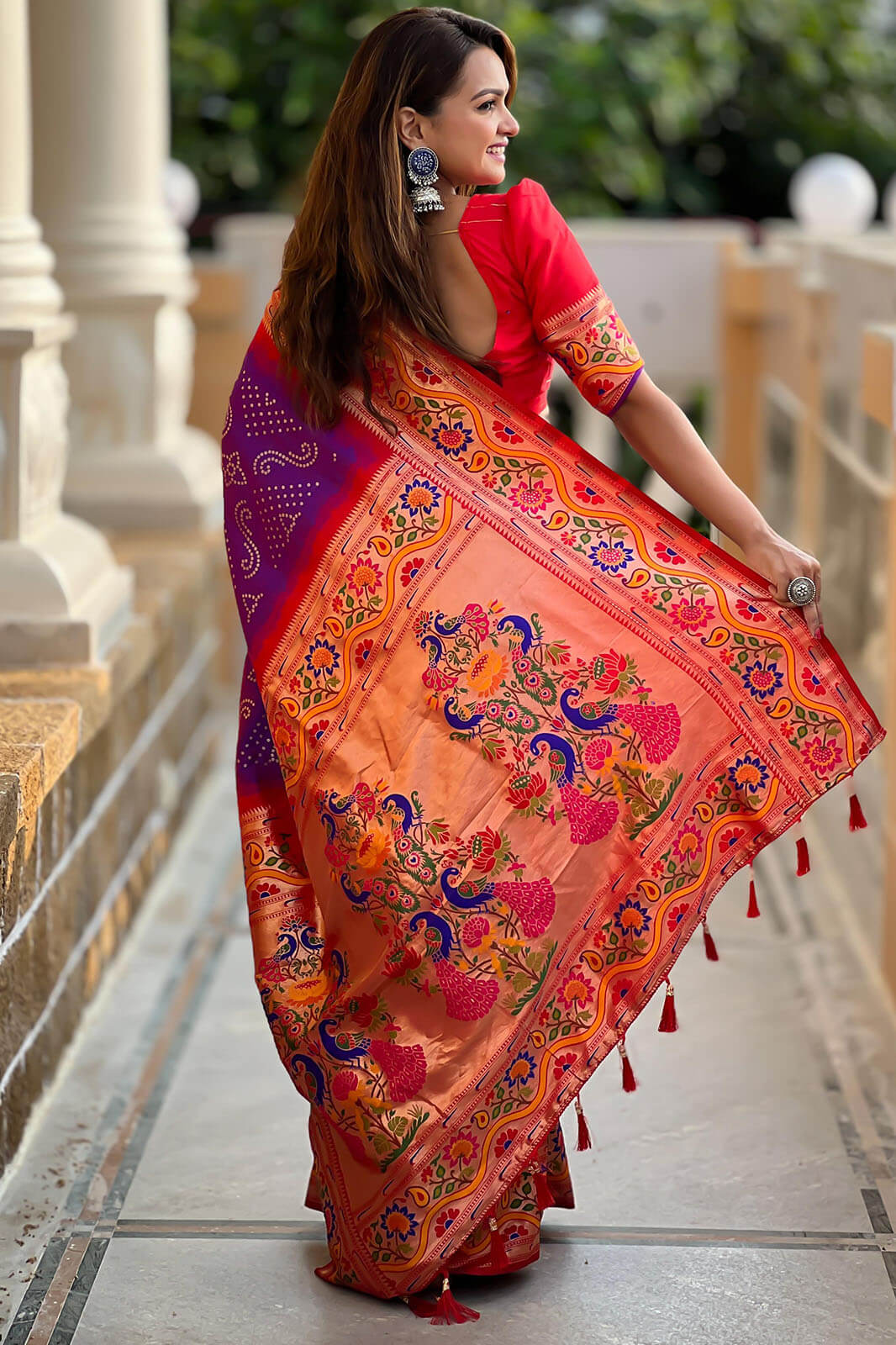 Glowing Purple Paithani Silk Saree With Sensational Blouse Piece