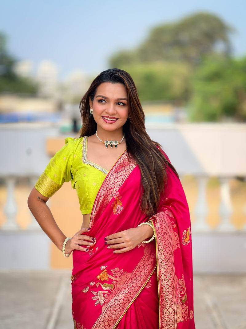 Supernal Dark Pink Soft Banarasi Silk Saree With Forbearance Blouse Piece