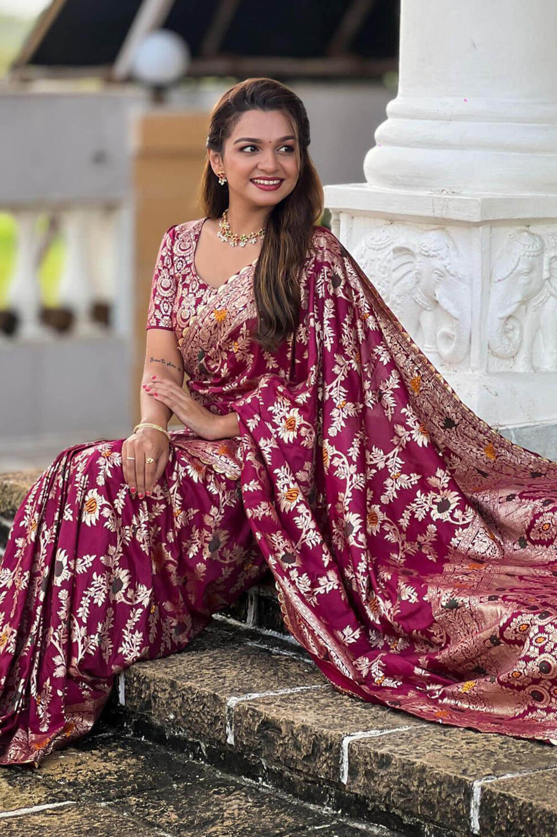 Demesne Wine Soft Banarasi Silk Saree With Fancifull Blouse Piece