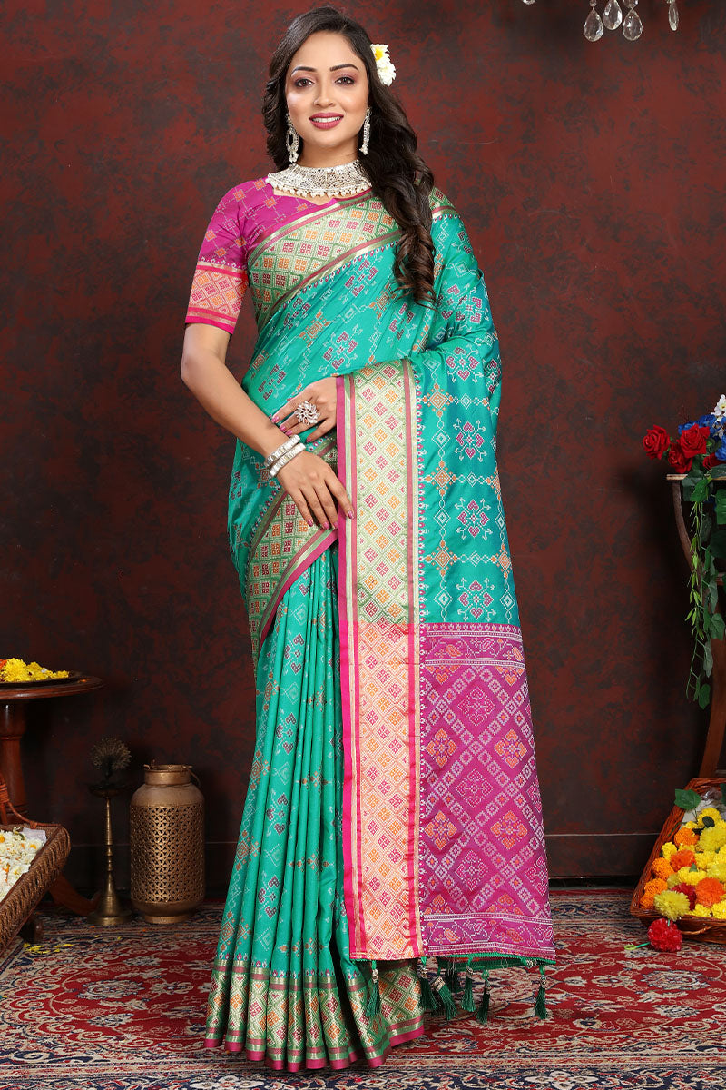 Marvellous Sea Green Soft Banarasi Silk Saree With A glam Blouse Piece