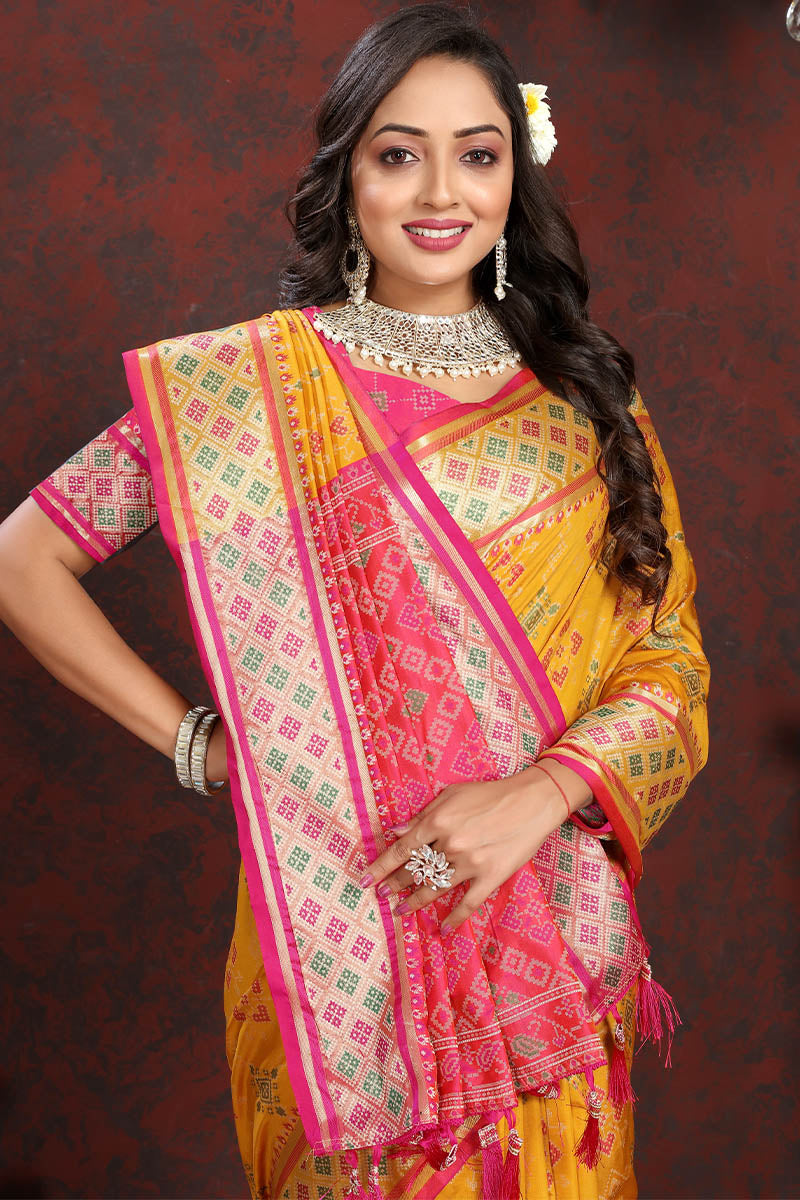 Sempiternal Yellow Soft Banarasi Silk Saree With Fragrant Blouse Piece