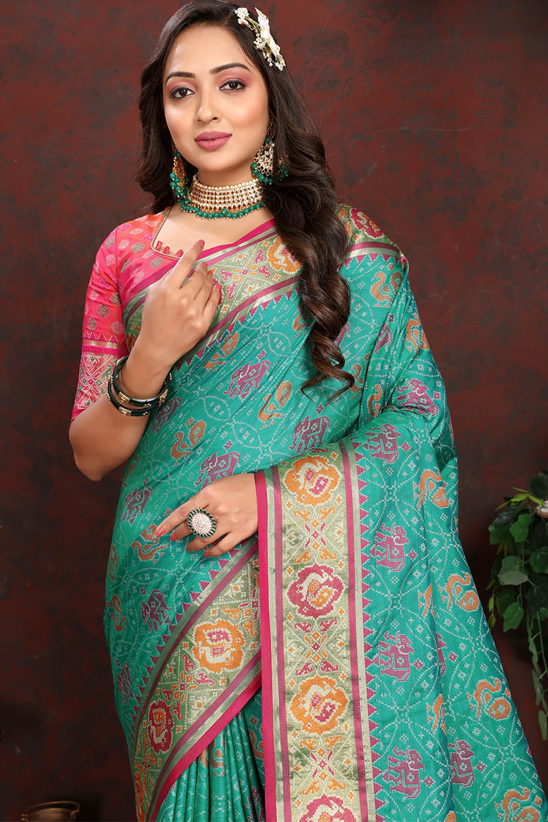 Tempting Sea Green Soft Banarasi Silk Saree With Majestic Blouse Piece