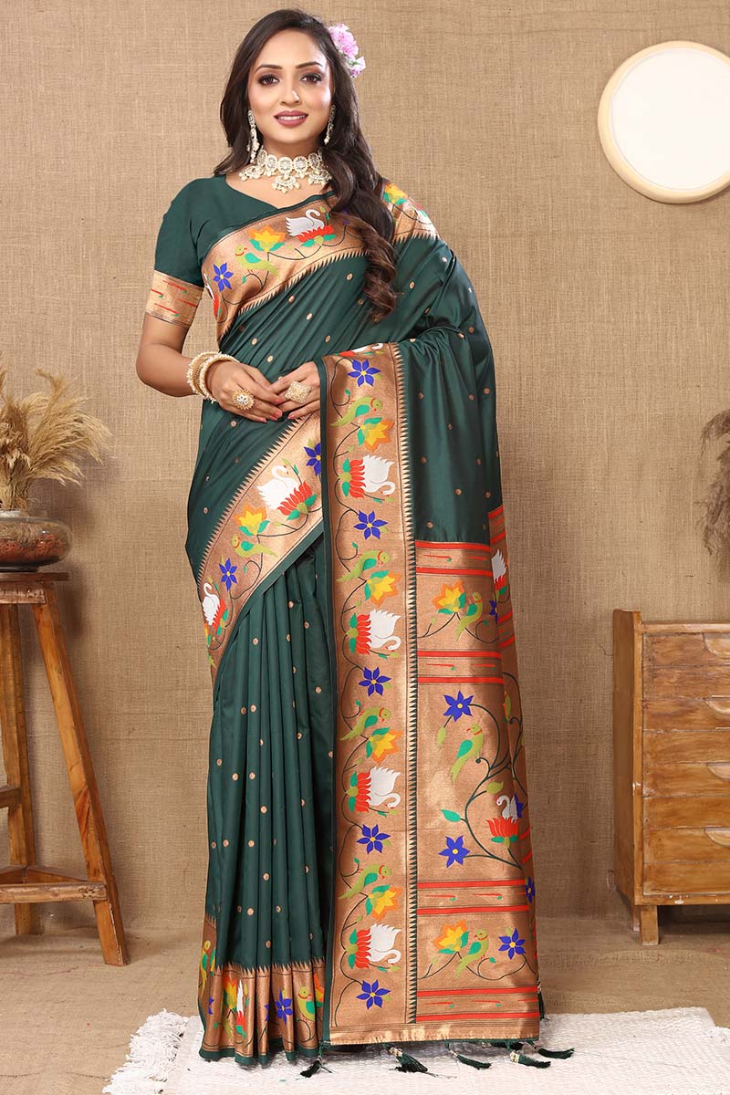 Winsome Dark Green Paithani Silk Saree With Aplomb Blouse Piece