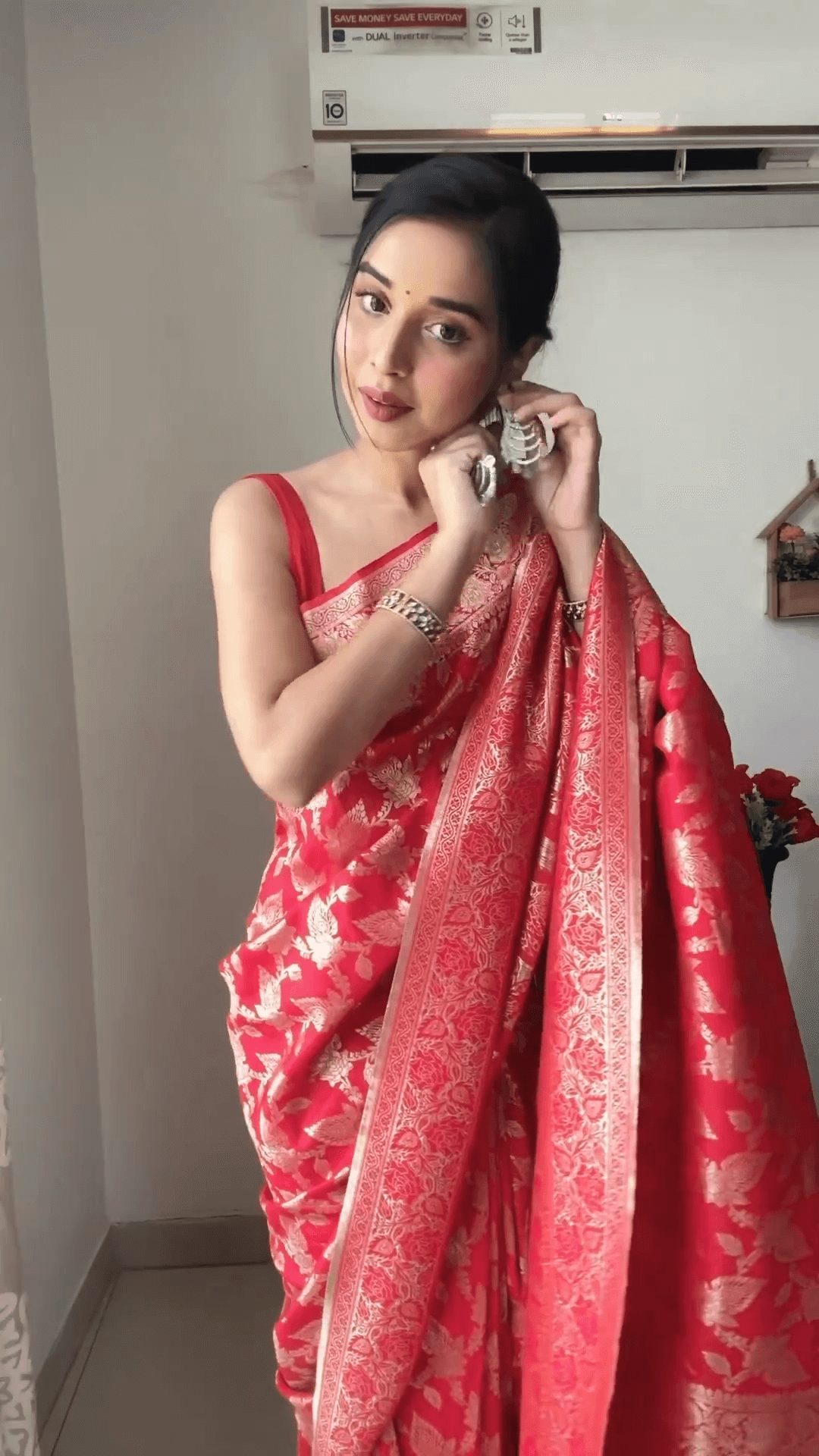 Stylish 1-Minute Ready To Wear Red Soft Silk Saree