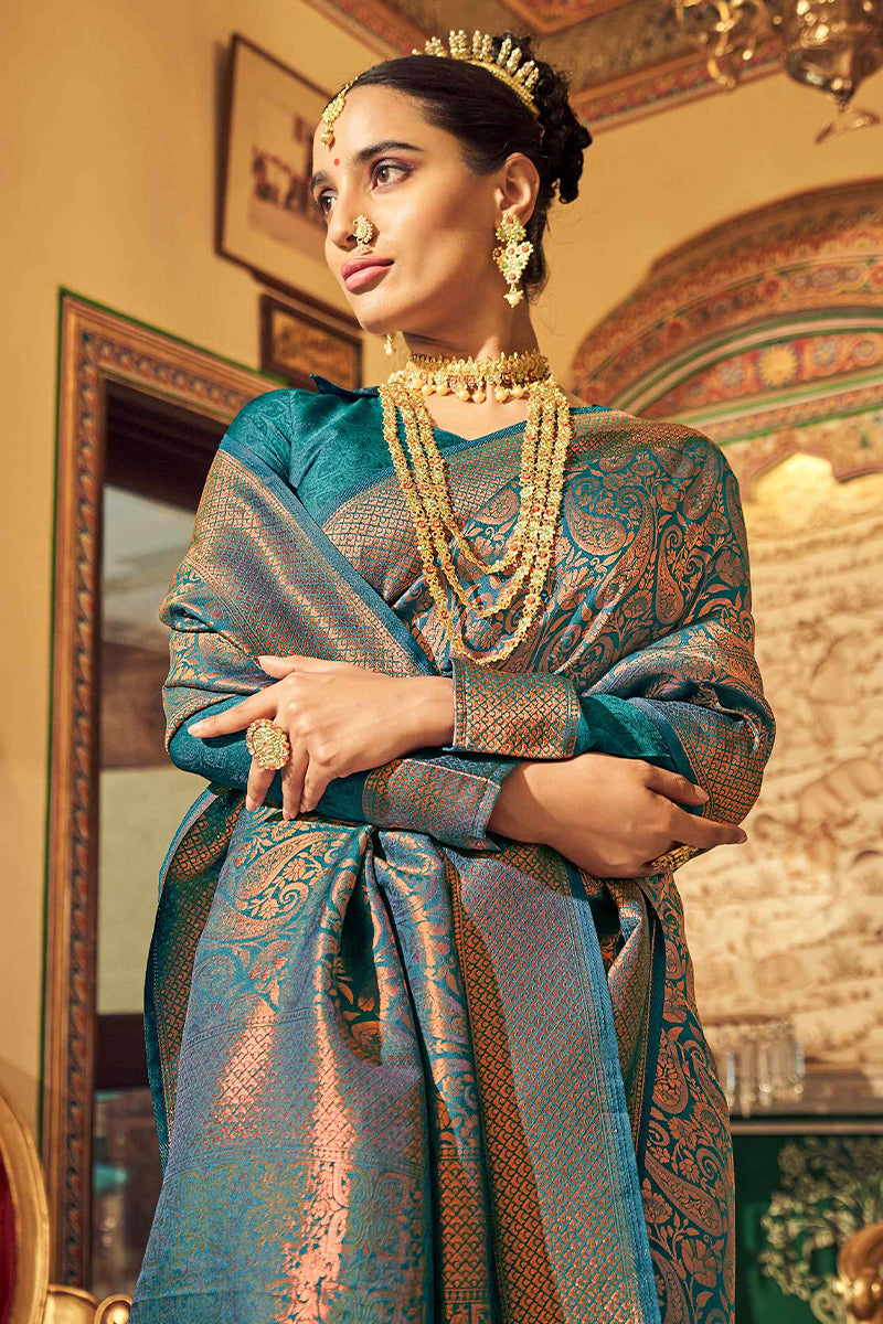 Nectarous Rama Kanjivaram Silk Saree With Easy on the eyes Blouse Piece