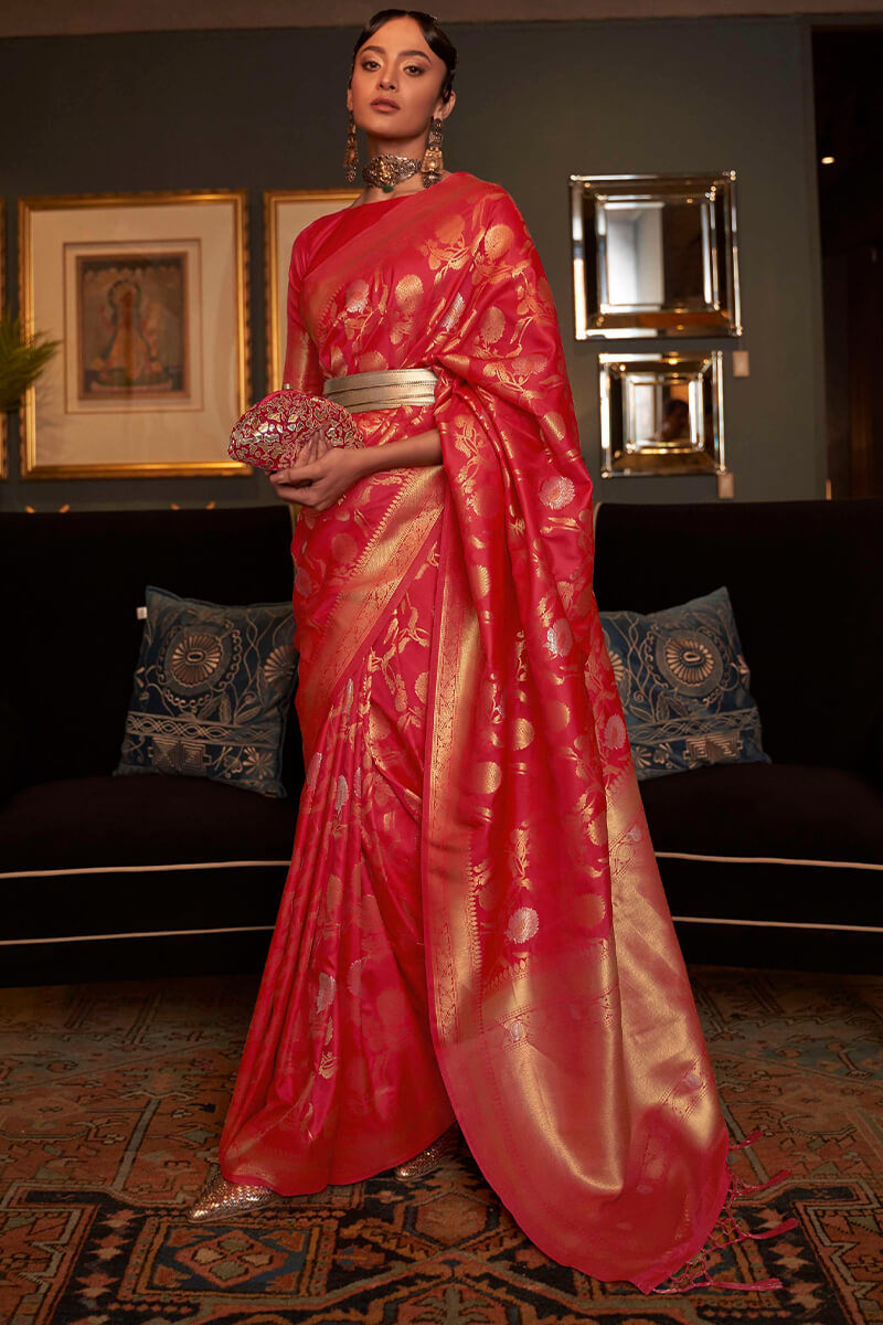 Effulgent Red Soft Banarasi Silk Saree With Verdant Blouse Piece