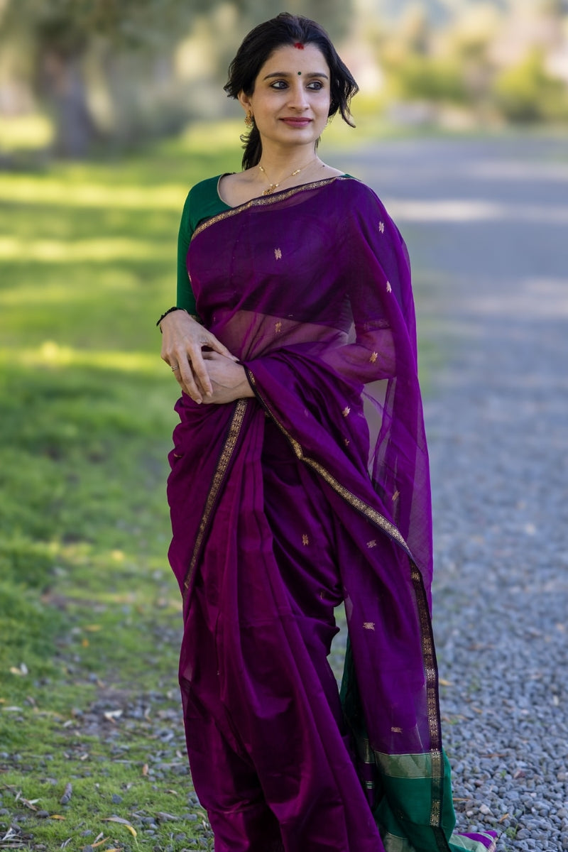 Mesmerising Dark Pink Cotton Silk Saree With Exquisite Blouse Piece