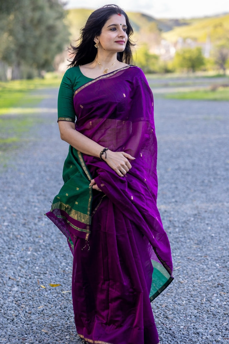 Mesmerising Dark Pink Cotton Silk Saree With Exquisite Blouse Piece