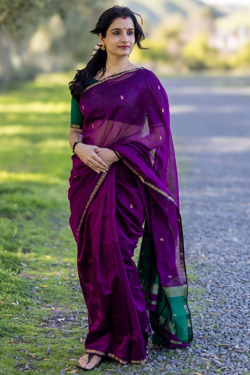Mesmerising Dark Pink Cotton Silk Saree With Exquisite Blouse Piece