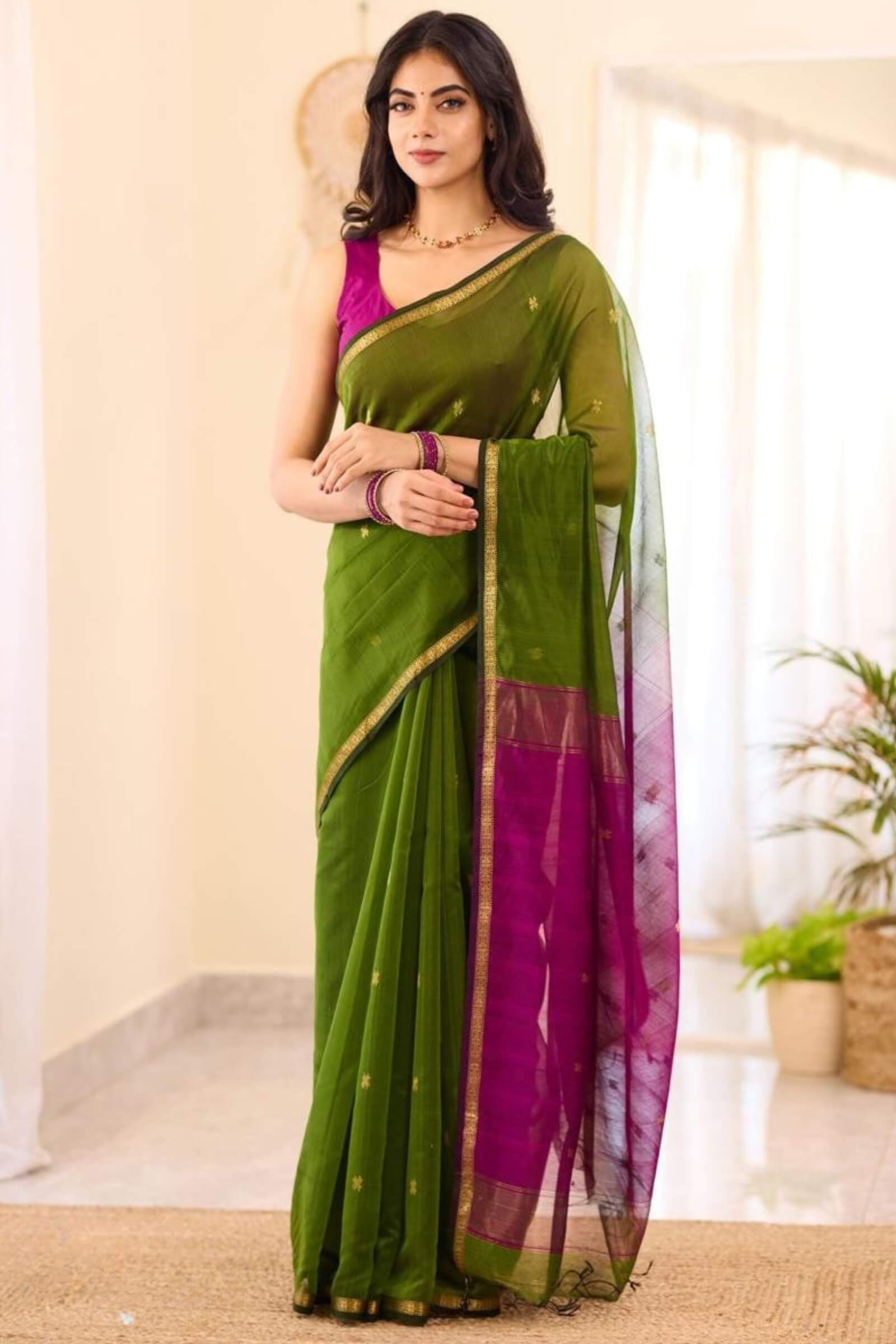 Enigmatic Green Cotton Silk Saree With Denouement Blouse Piece