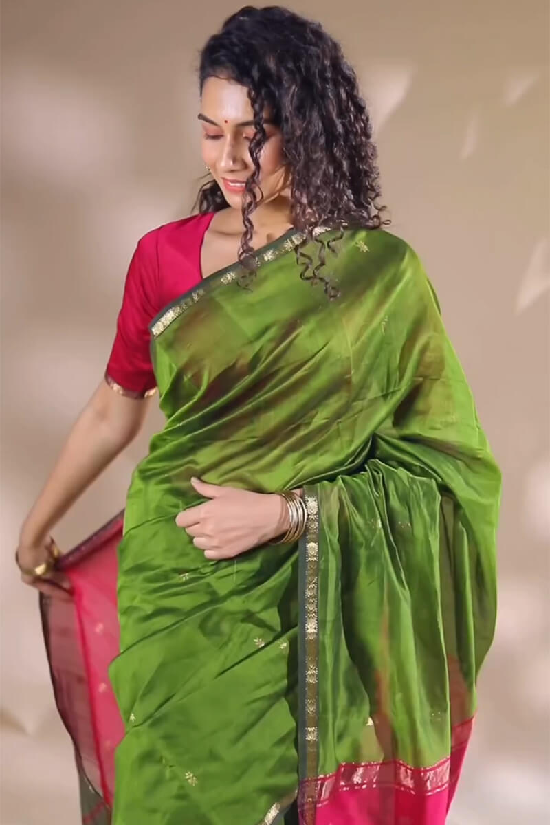 Sempiternal Green Cotton Silk Saree With Elision Blouse Piece