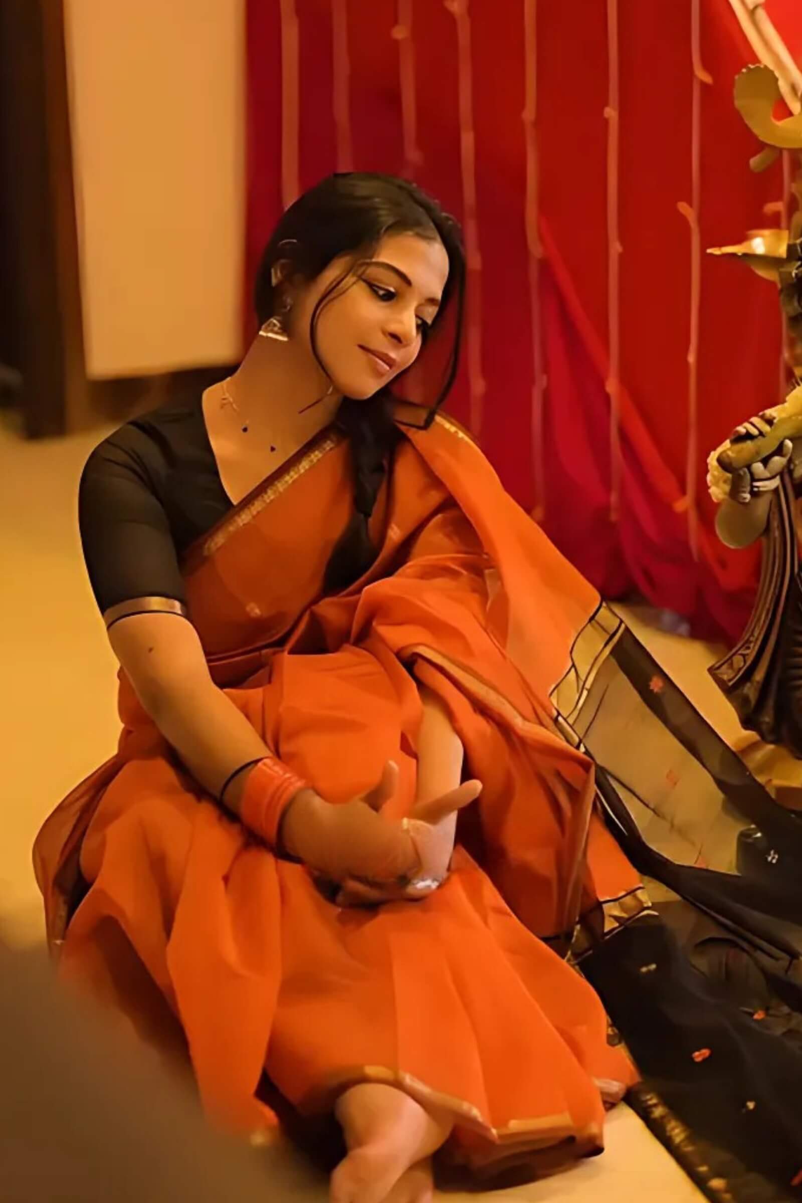 Incomparable Orange Cotton Silk Saree With Opulent Blouse Piece