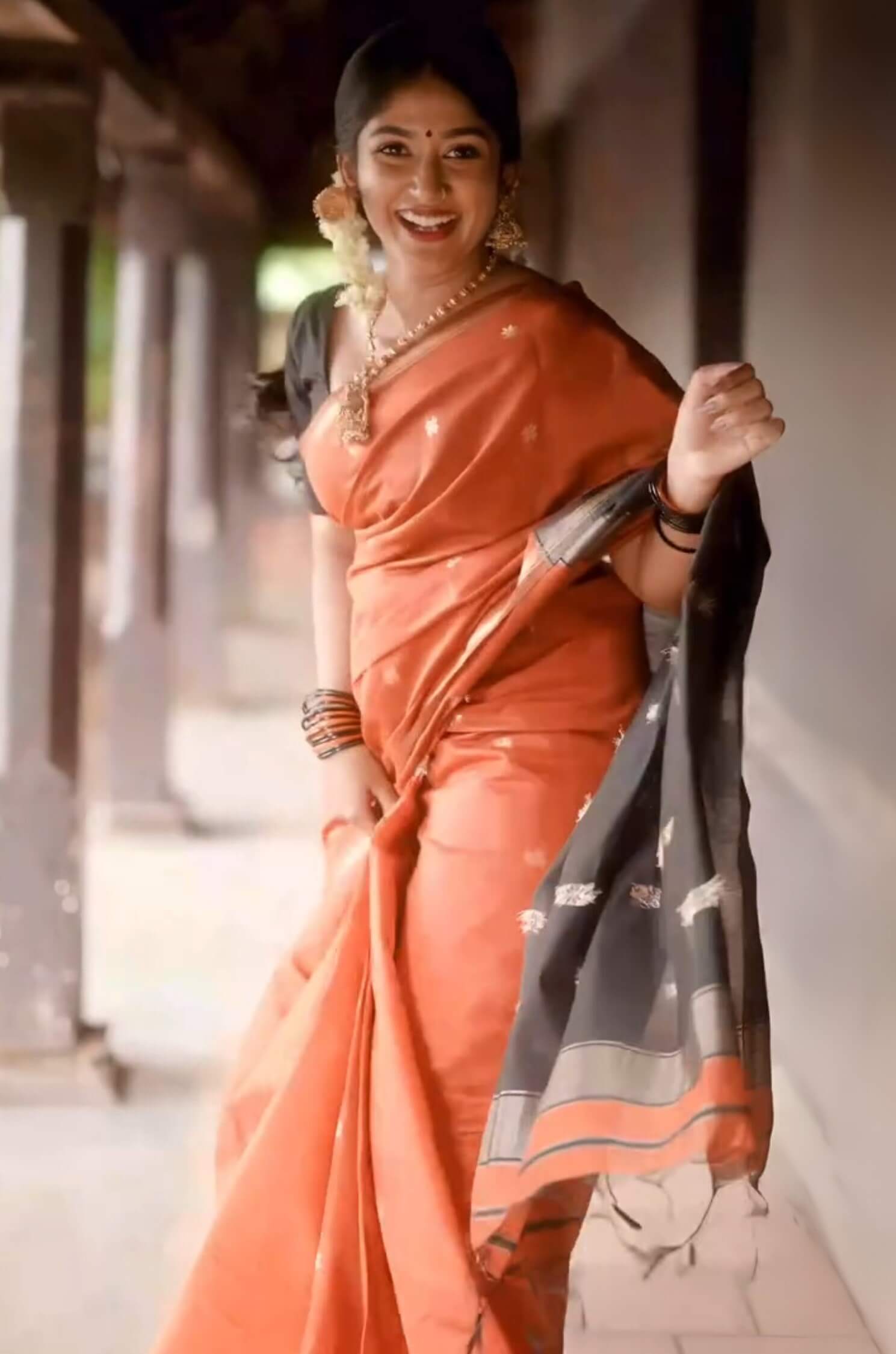 Ebullience Orange  Cotton Silk Saree With Twirling Blouse Piece