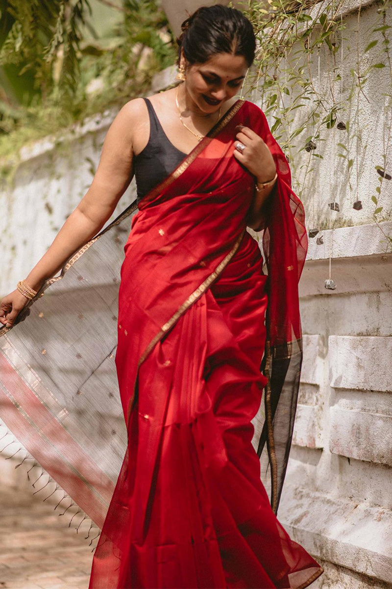 Hypnotic Red Cotton Silk Saree With Intricate Blouse Piece