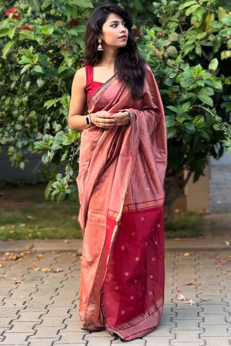 Stunning Pink Cotton Silk Saree With Chatoyant Blouse Piece