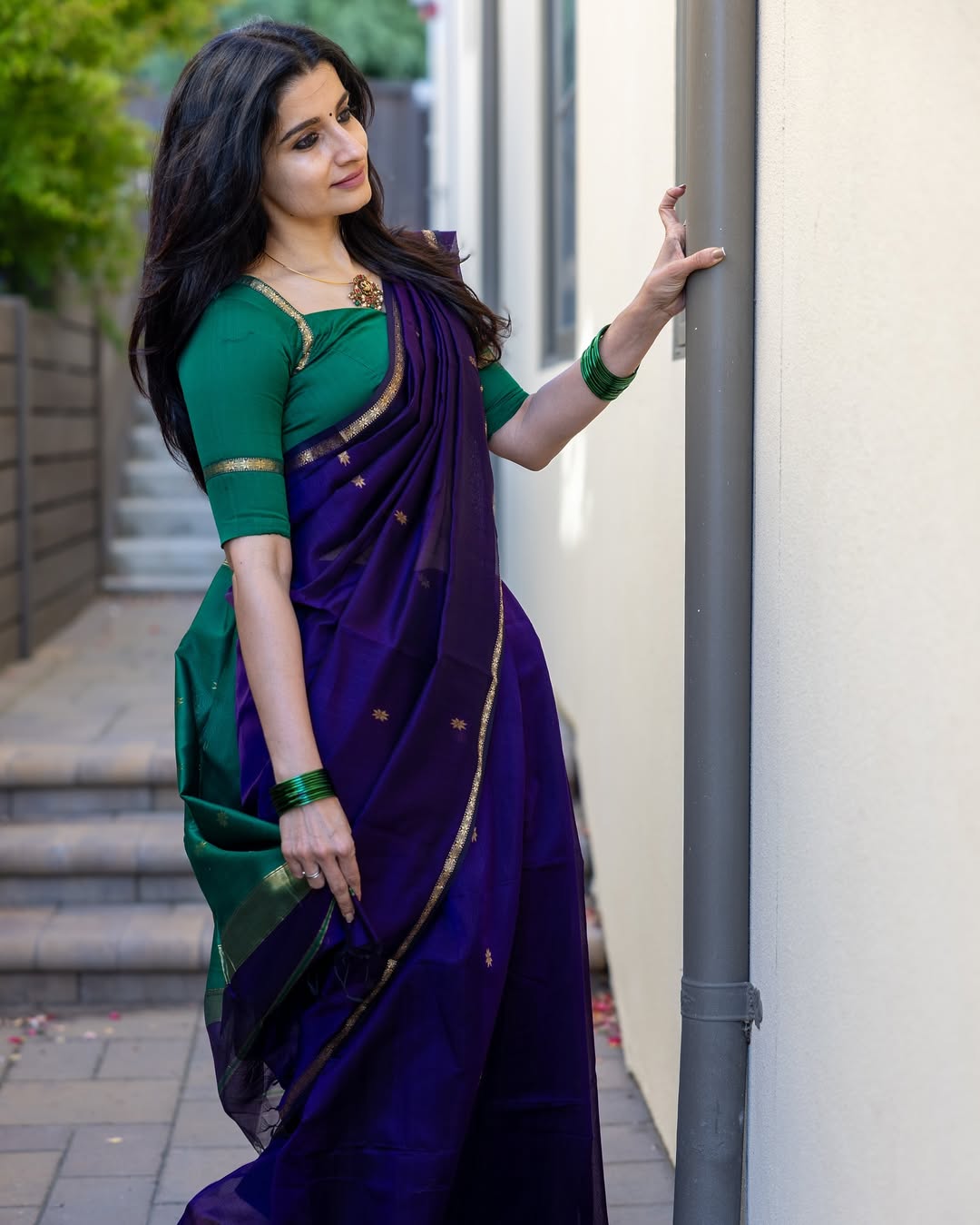 Enchanting Purple Cotton Silk Saree With Murmurous Blouse Piece