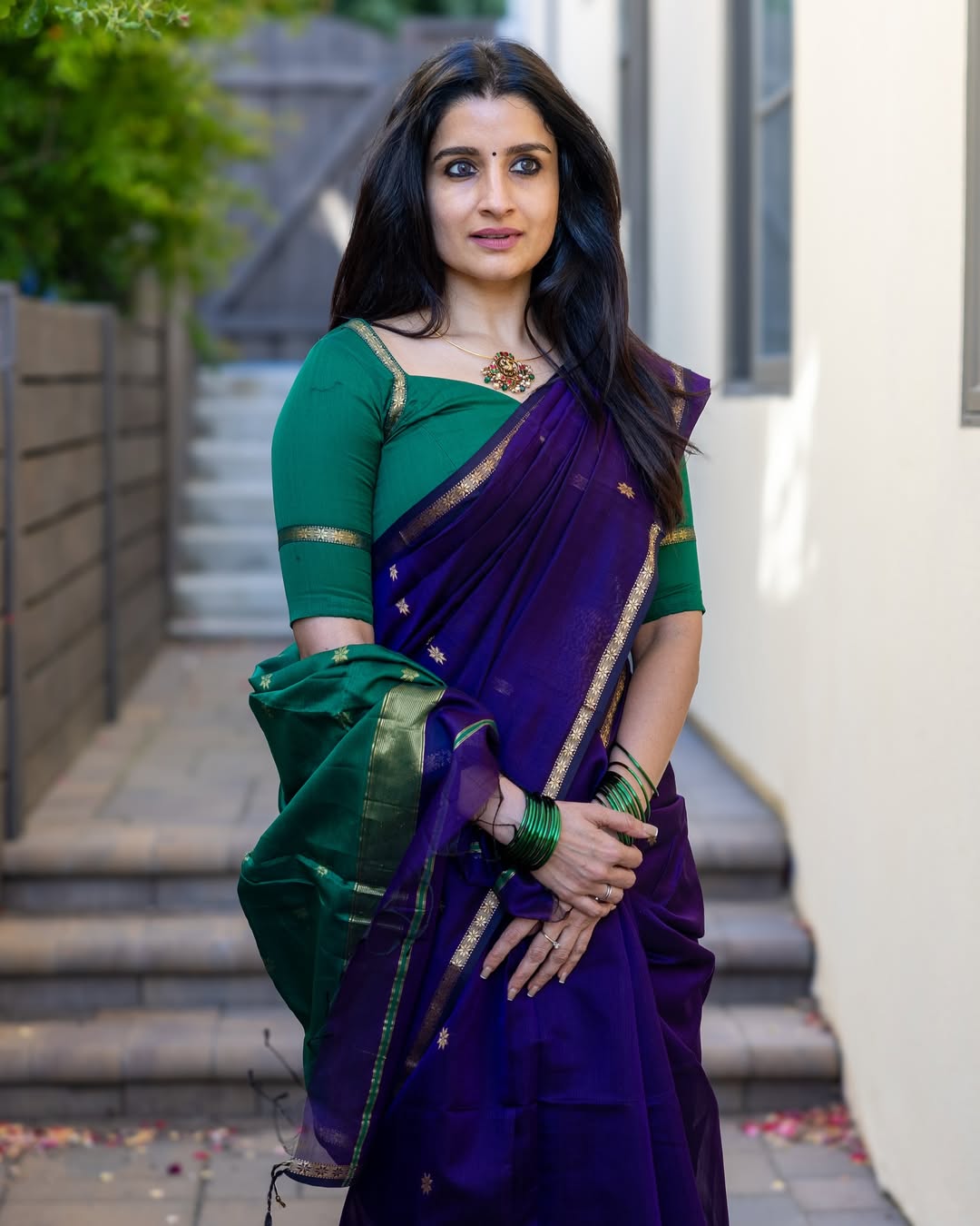 Enchanting Purple Cotton Silk Saree With Murmurous Blouse Piece