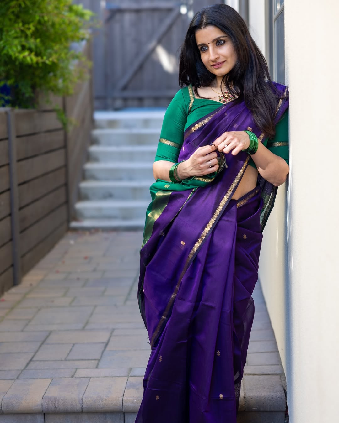 Enchanting Purple Cotton Silk Saree With Murmurous Blouse Piece