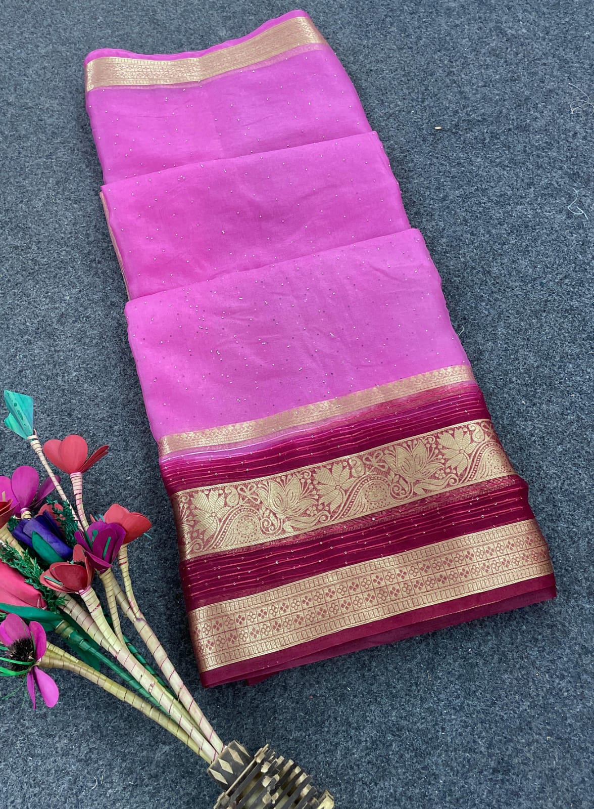 Extraordinary Dark Pink Orgeanza Silk Saree With Eye-catching Blouse Piece