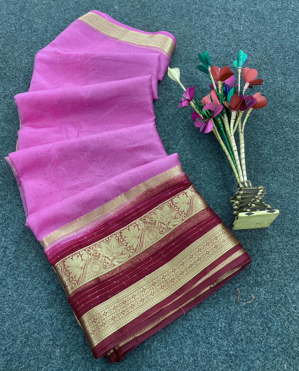 Extraordinary Dark Pink Orgeanza Silk Saree With Eye-catching Blouse Piece