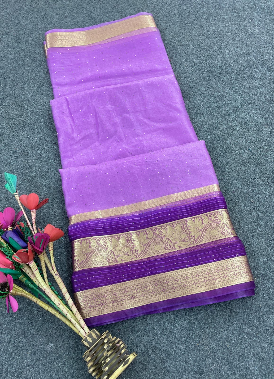 Captivating Lavendor Orgeanza Silk Saree With Fairytale Blouse Piece