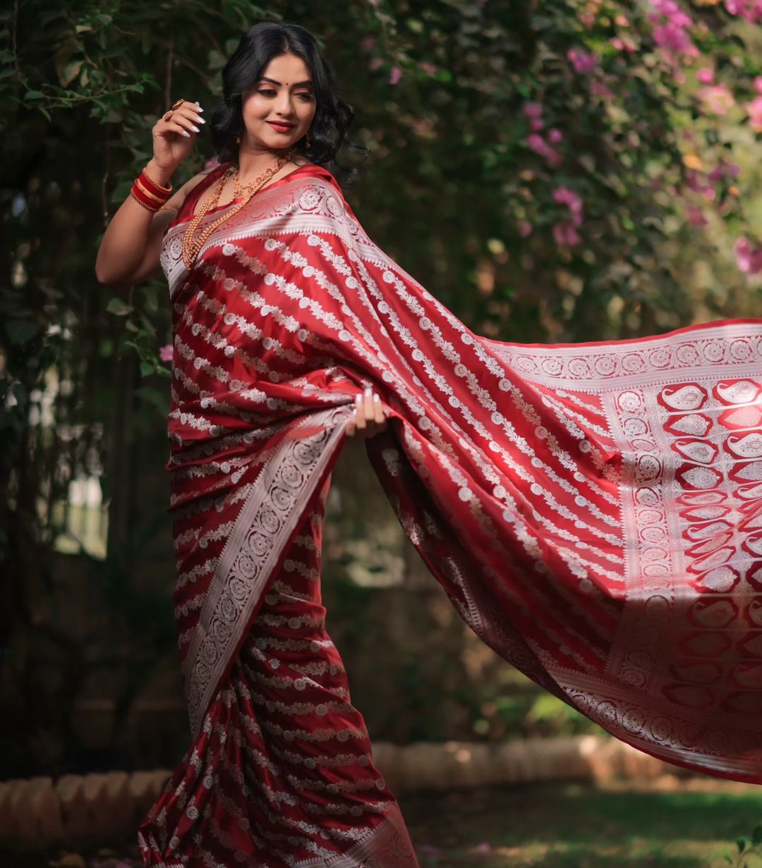 Petrichor Red Soft Silk Saree With Ebullience Blouse Piece