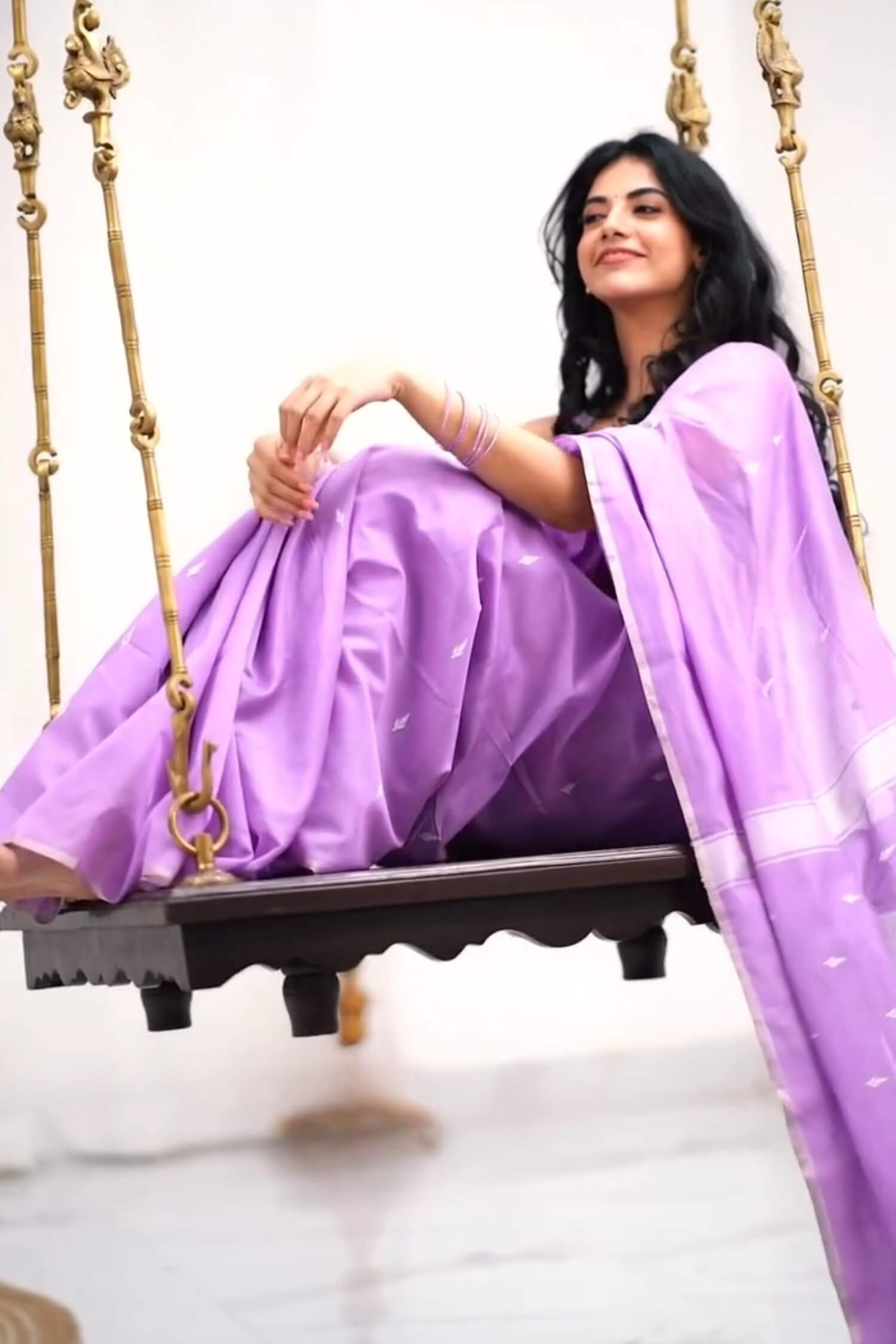 Felicitous Lavendor Cotton Silk Saree With Outstanding Blouse Piece