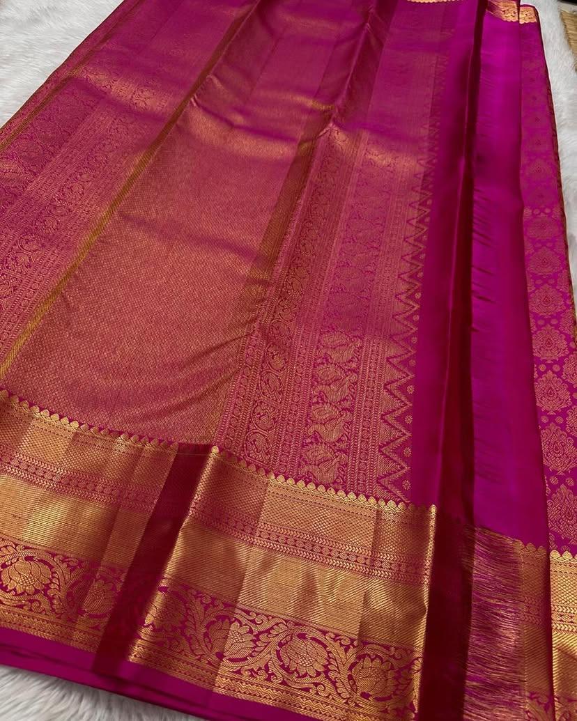 Phenomenal Dark Pink Soft Silk Saree With Ethereal Blouse Piece