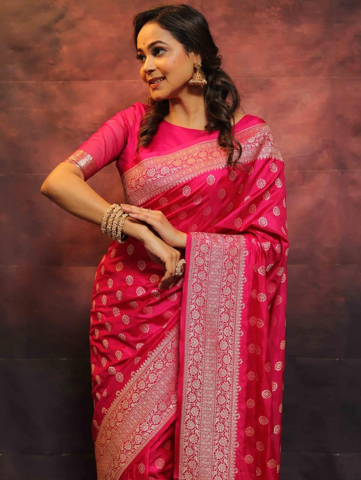 Amiable Dark Pink Soft Silk Saree With Imbrication Blouse Piece
