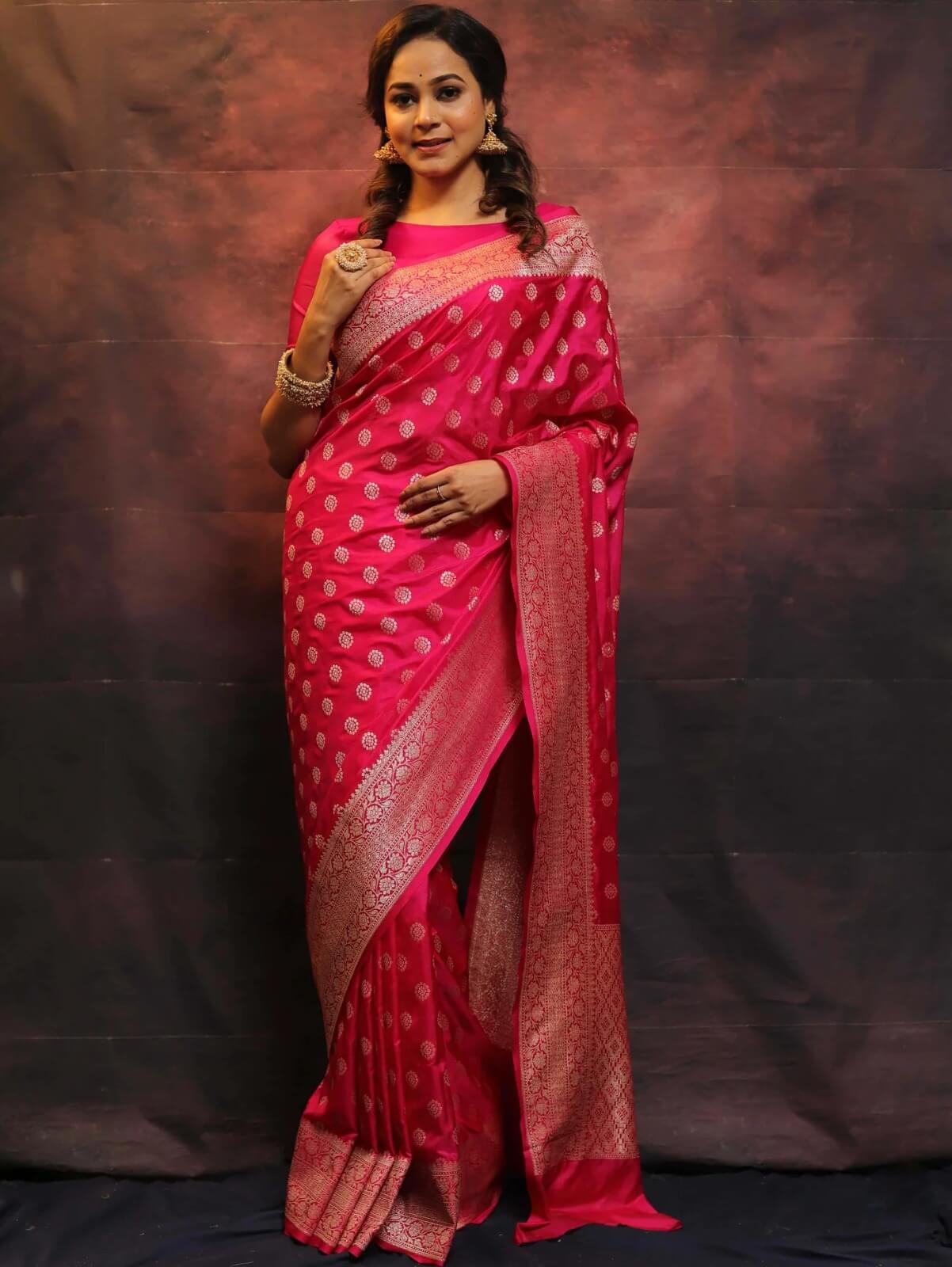 Amiable Dark Pink Soft Silk Saree With Imbrication Blouse Piece