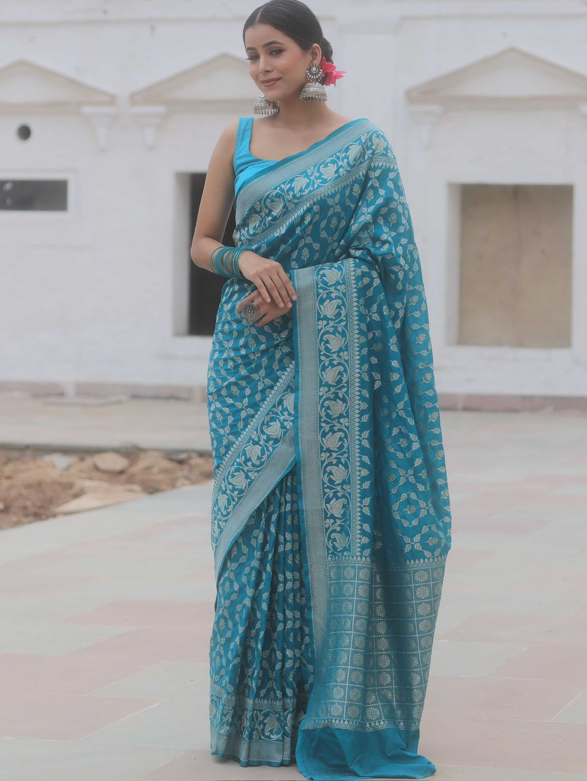 Marvellous Firozi Soft Silk Saree With Beguiling Blouse Piece