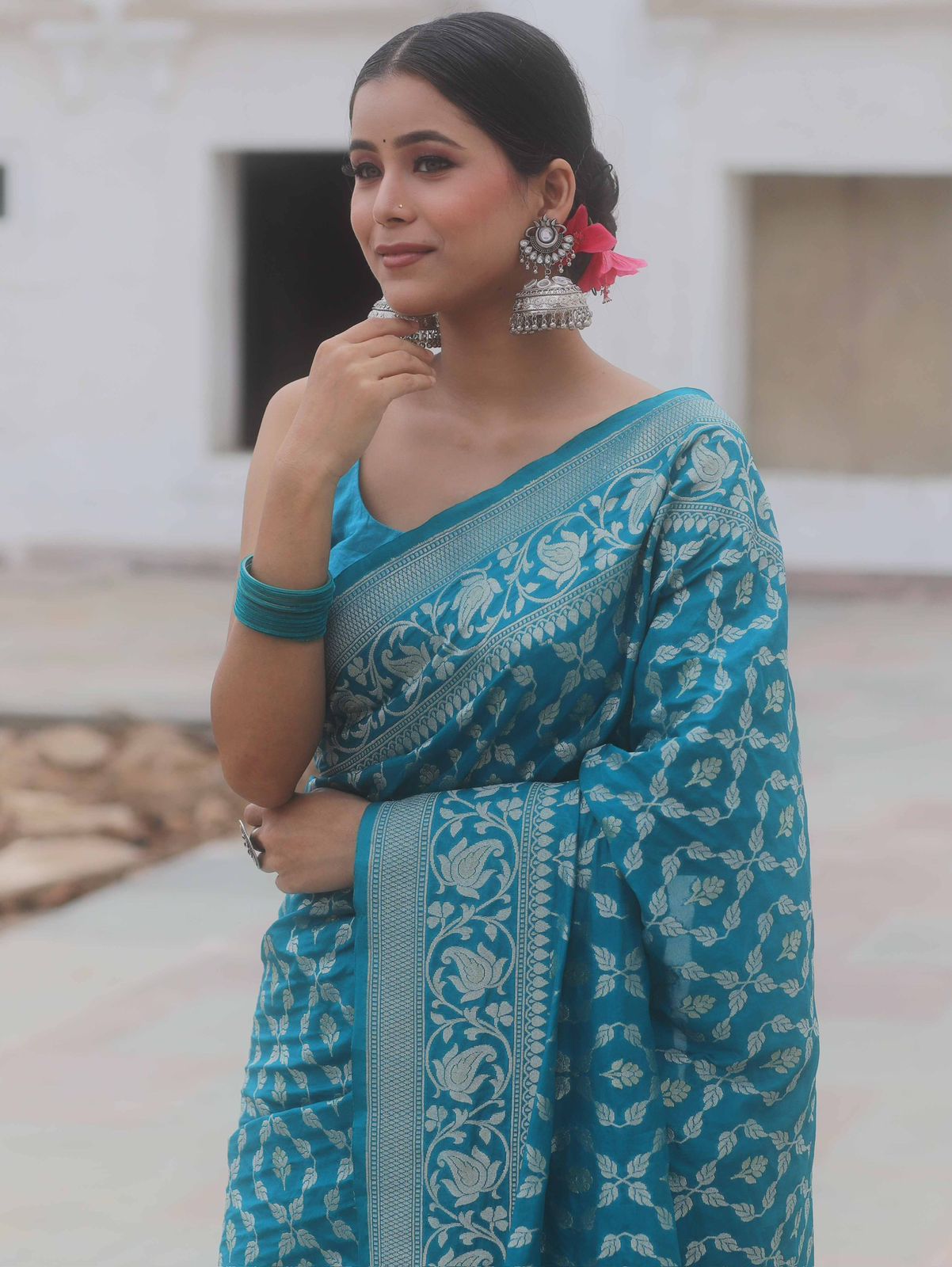 Marvellous Firozi Soft Silk Saree With Beguiling Blouse Piece