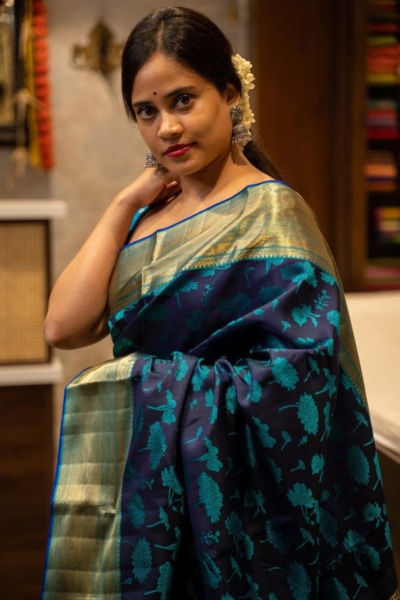 Twirling Blue Soft Silk Saree With Alluring Blouse Piece