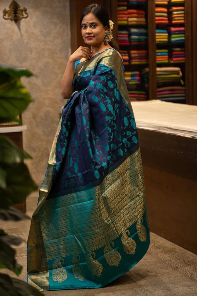 Twirling Blue Soft Silk Saree With Alluring Blouse Piece