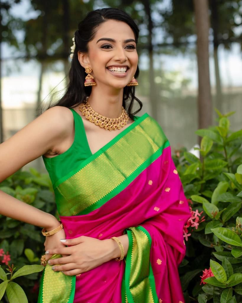 Ravishing Dark Pink Soft Silk Saree With Dissemble Blouse Piece