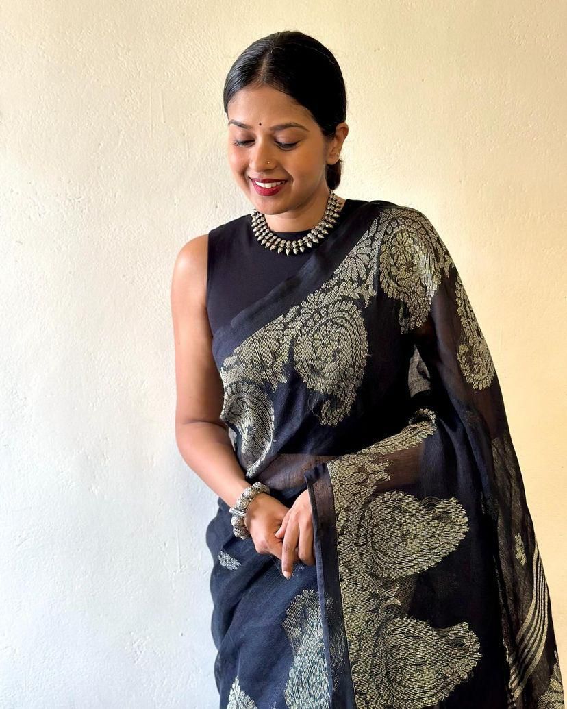 Radiant Black Cotton Silk Saree With Fragrant Blouse Piece