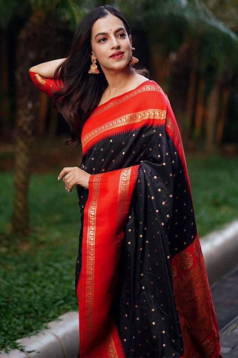 Bucolic Black Soft Silk Saree With Woebegone Blouse Piece