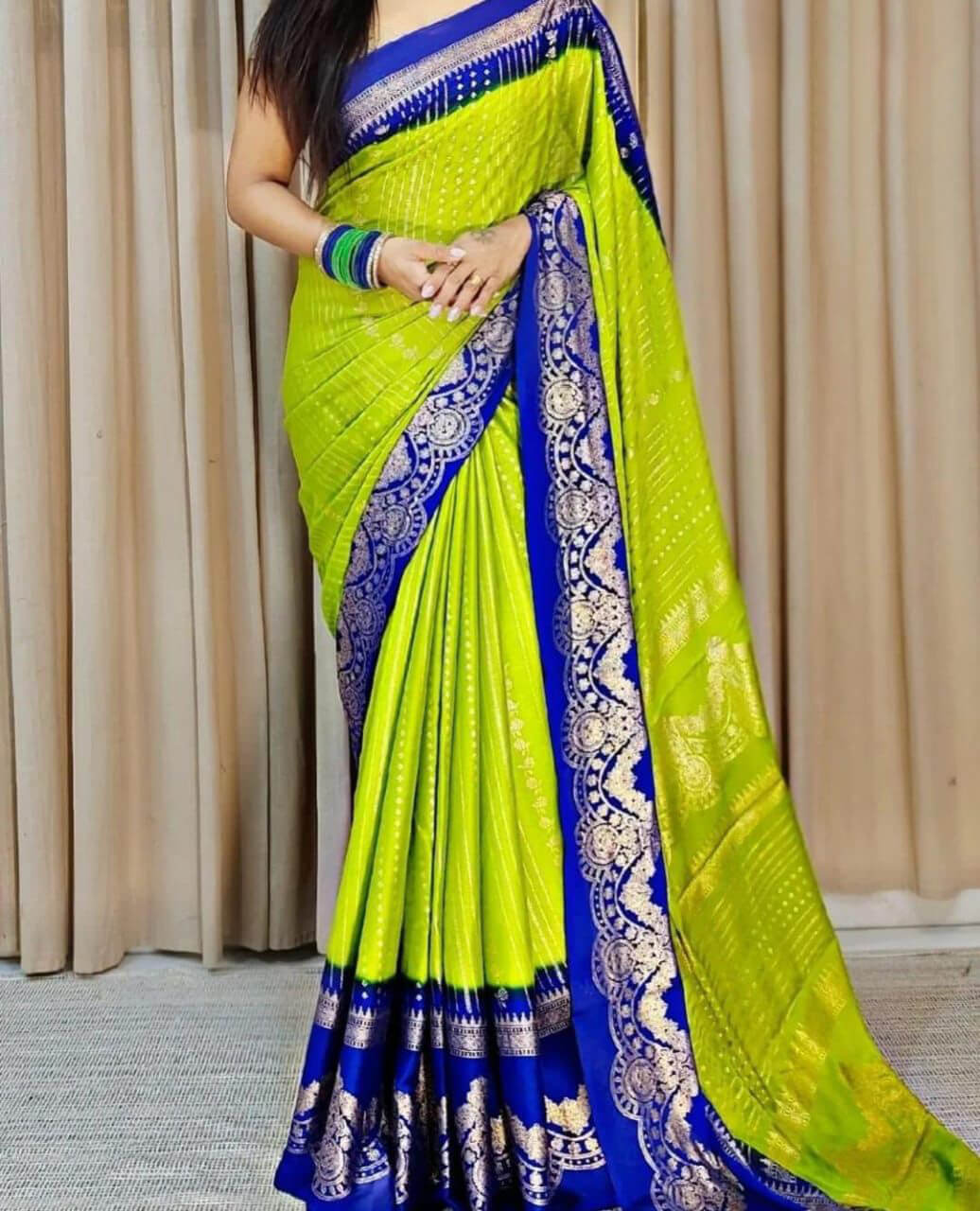 Verdant Mehndi Digital Printed Chiffon Saree With Confounding Blouse Piece