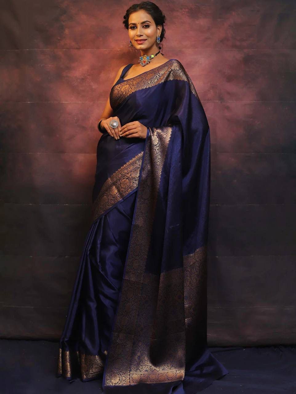 Bewitching Navy Blue Soft Silk Saree With Eloquence Blouse Piece