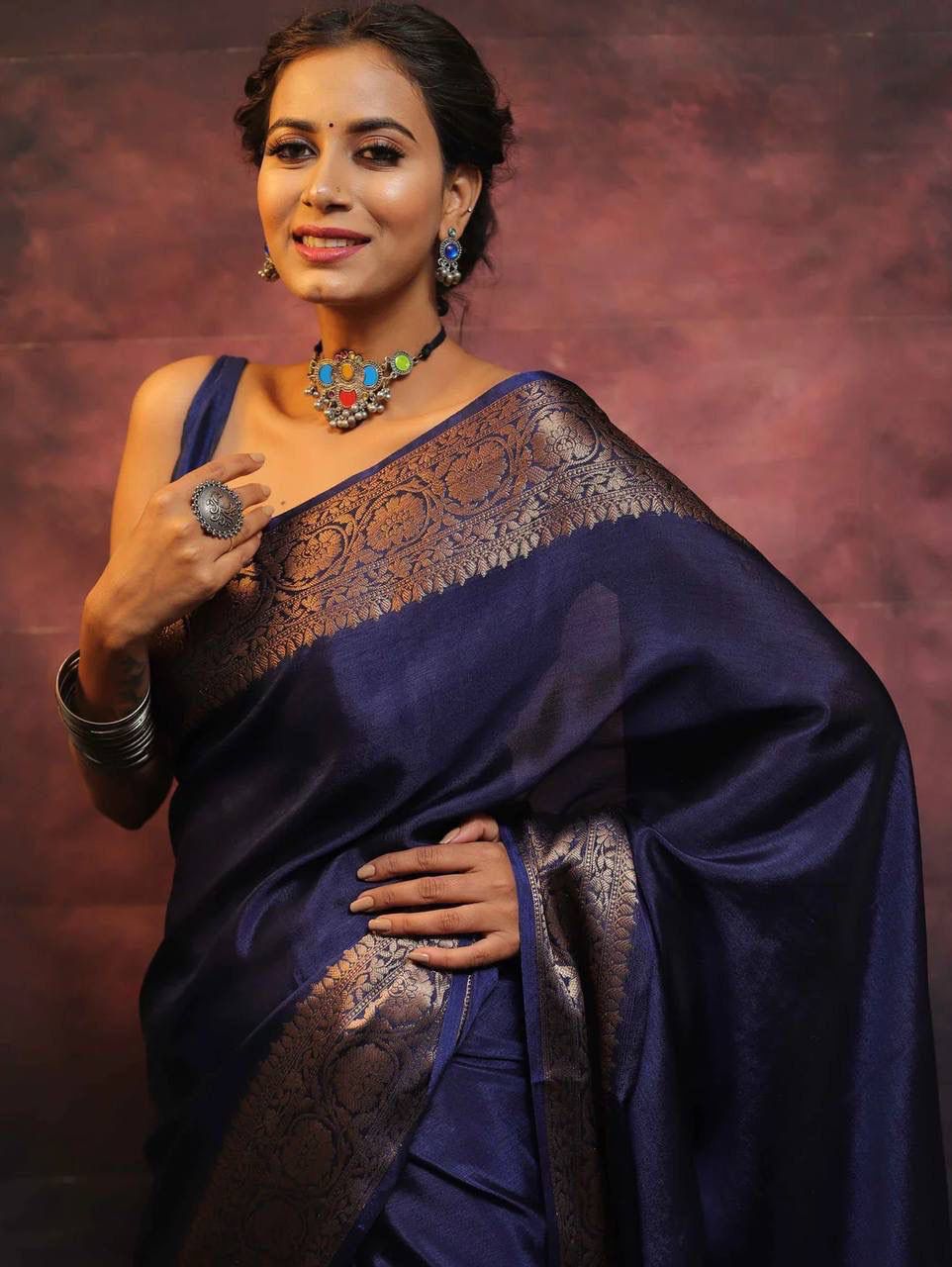 Bewitching Navy Blue Soft Silk Saree With Eloquence Blouse Piece