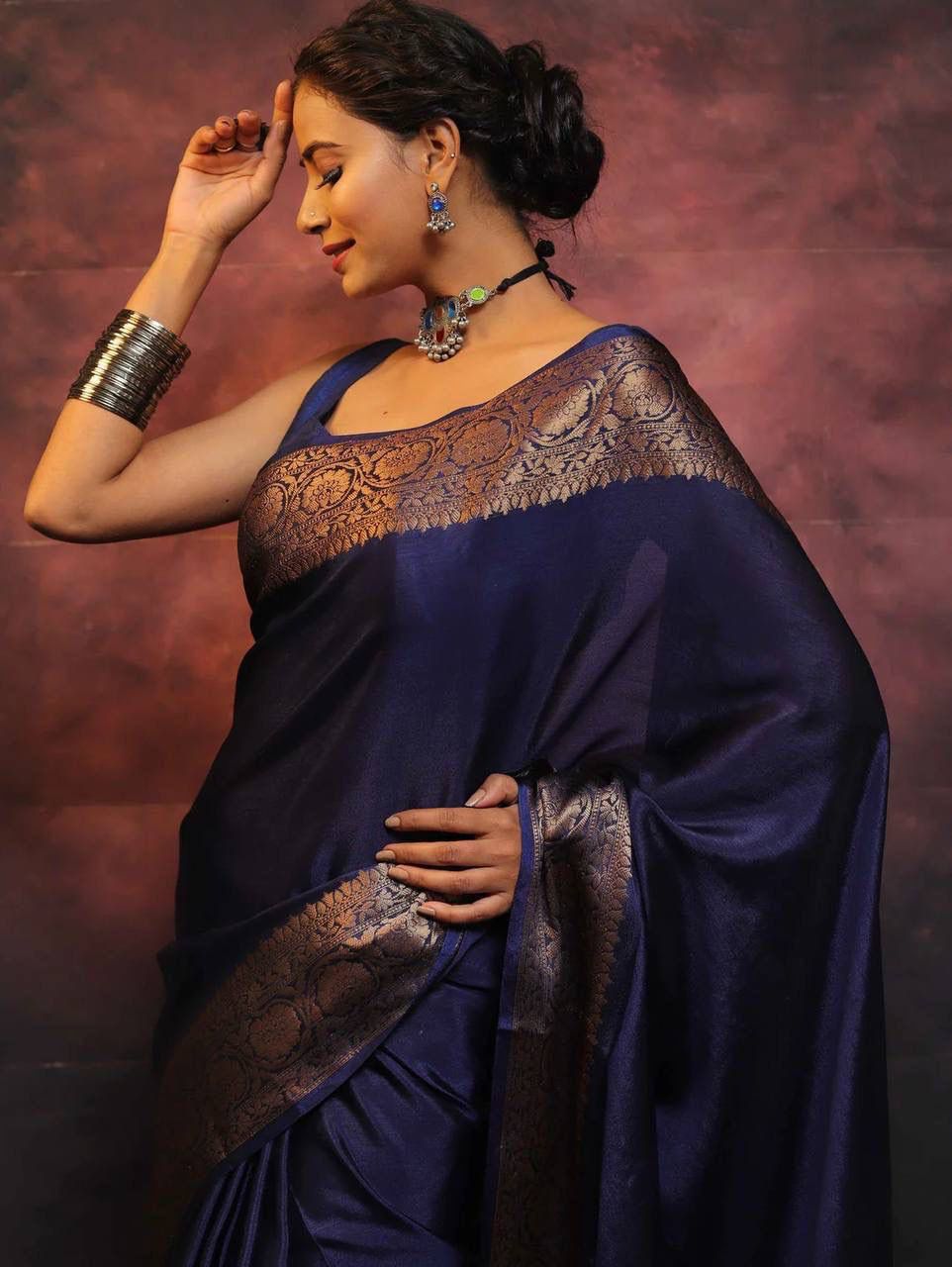 Bewitching Navy Blue Soft Silk Saree With Eloquence Blouse Piece