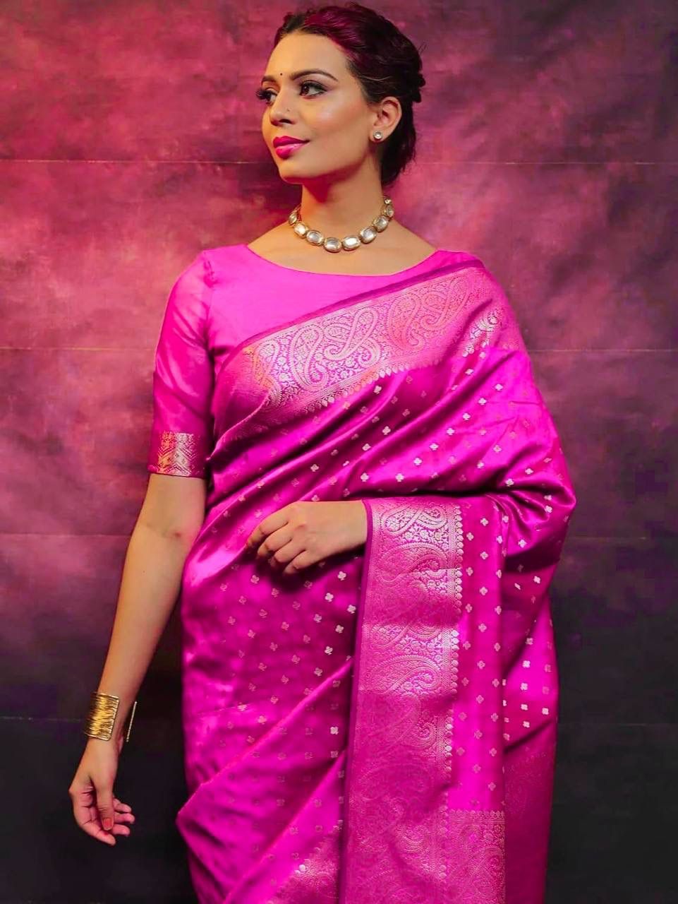 Comely Dark Pink Soft Silk Saree With Murmurous Blouse Piece