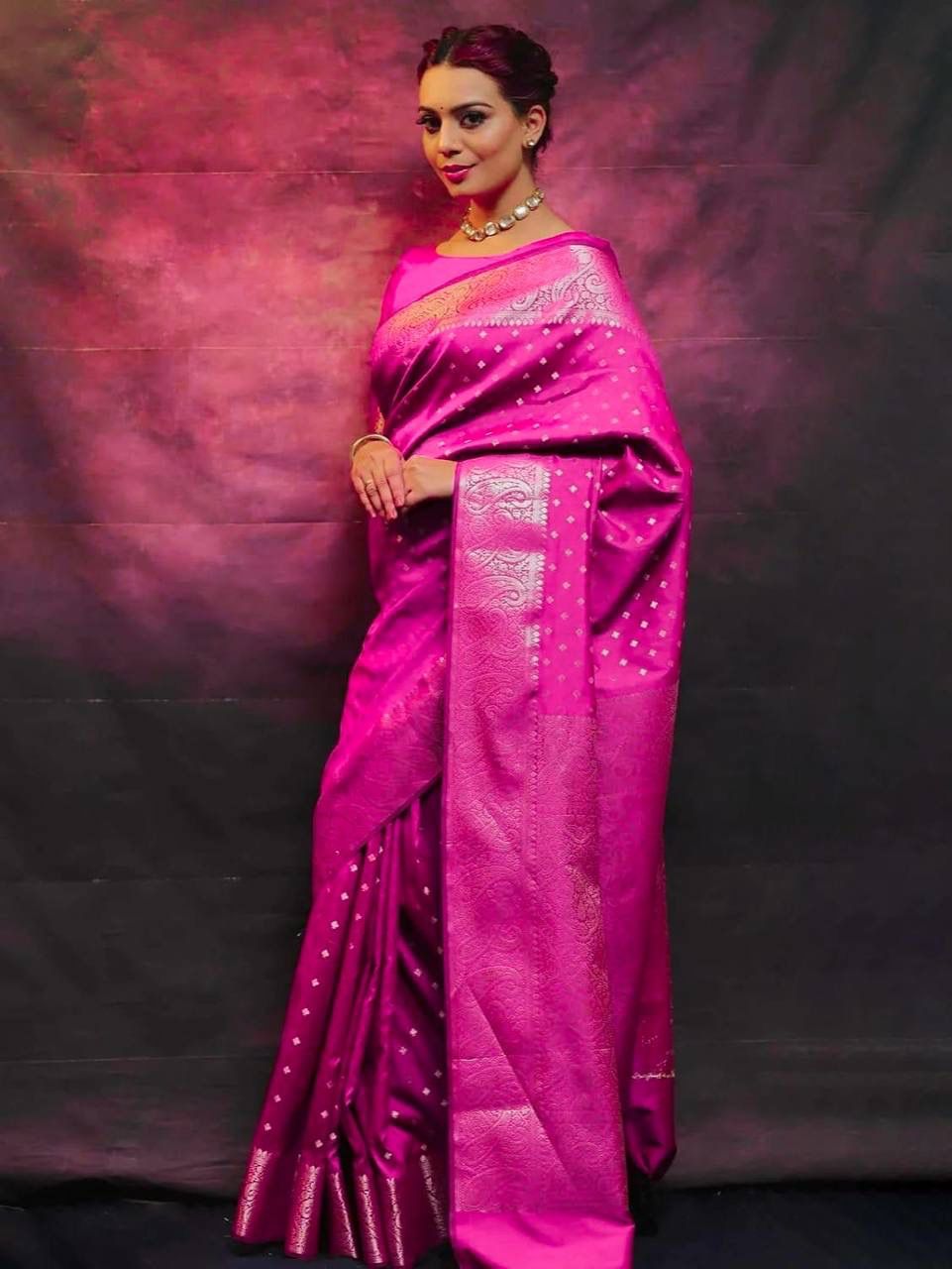 Comely Dark Pink Soft Silk Saree With Murmurous Blouse Piece
