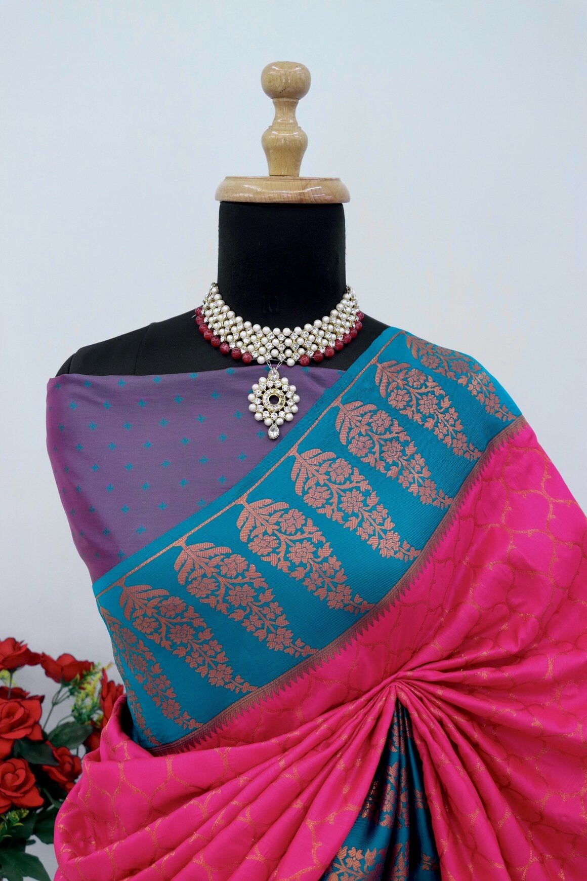 Chatoyant Dark Pink Soft Banarasi Silk Saree With Attractive Blouse Piece