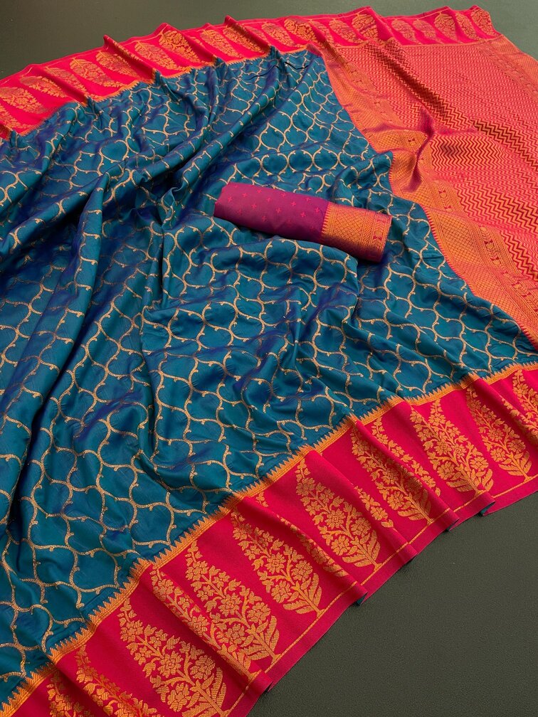 Gratifying Navy Blue Soft Banarasi Silk Saree With Pretty Blouse Piece