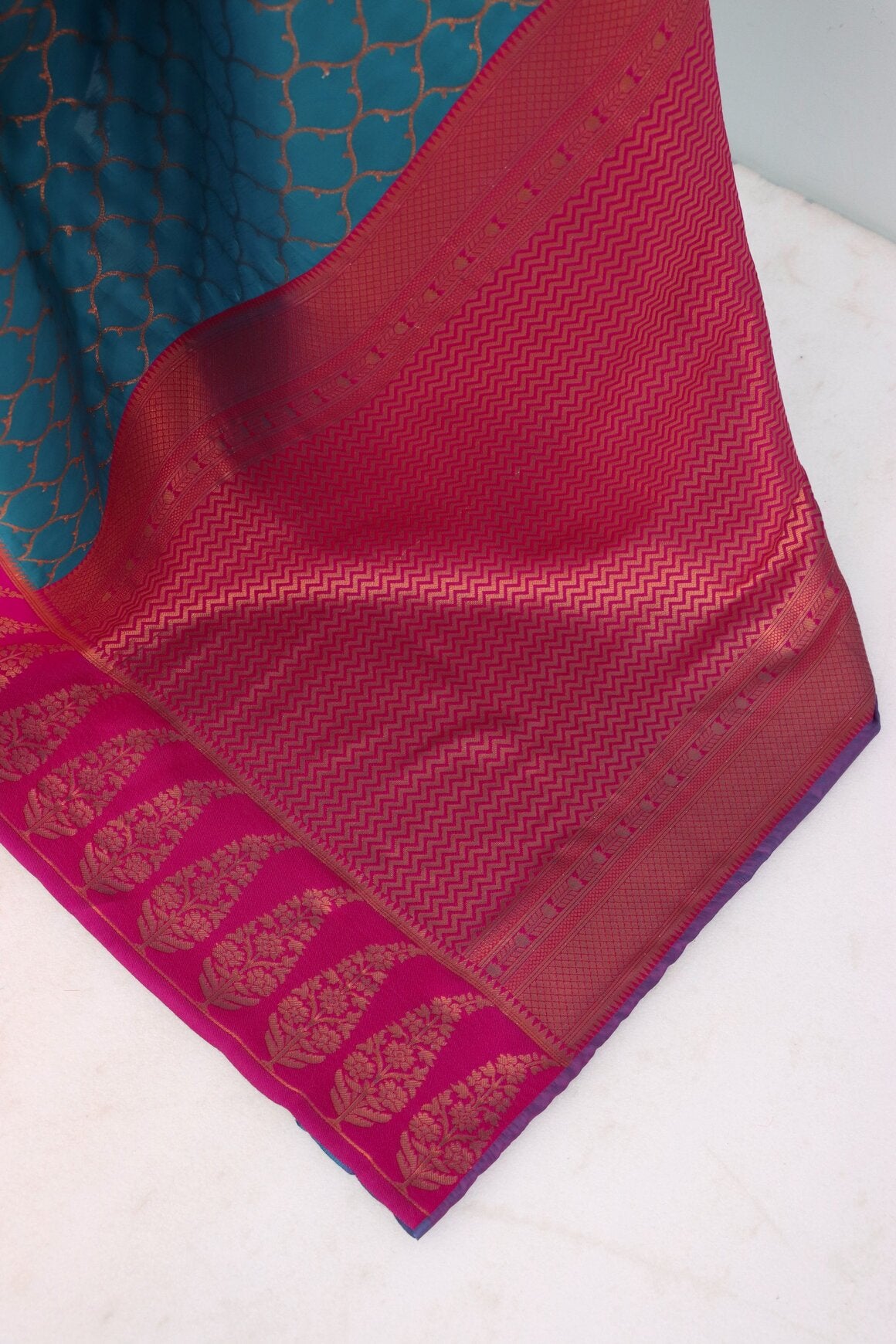 Nebula Rama Soft Banarasi Silk Saree With Winsome Blouse Piece