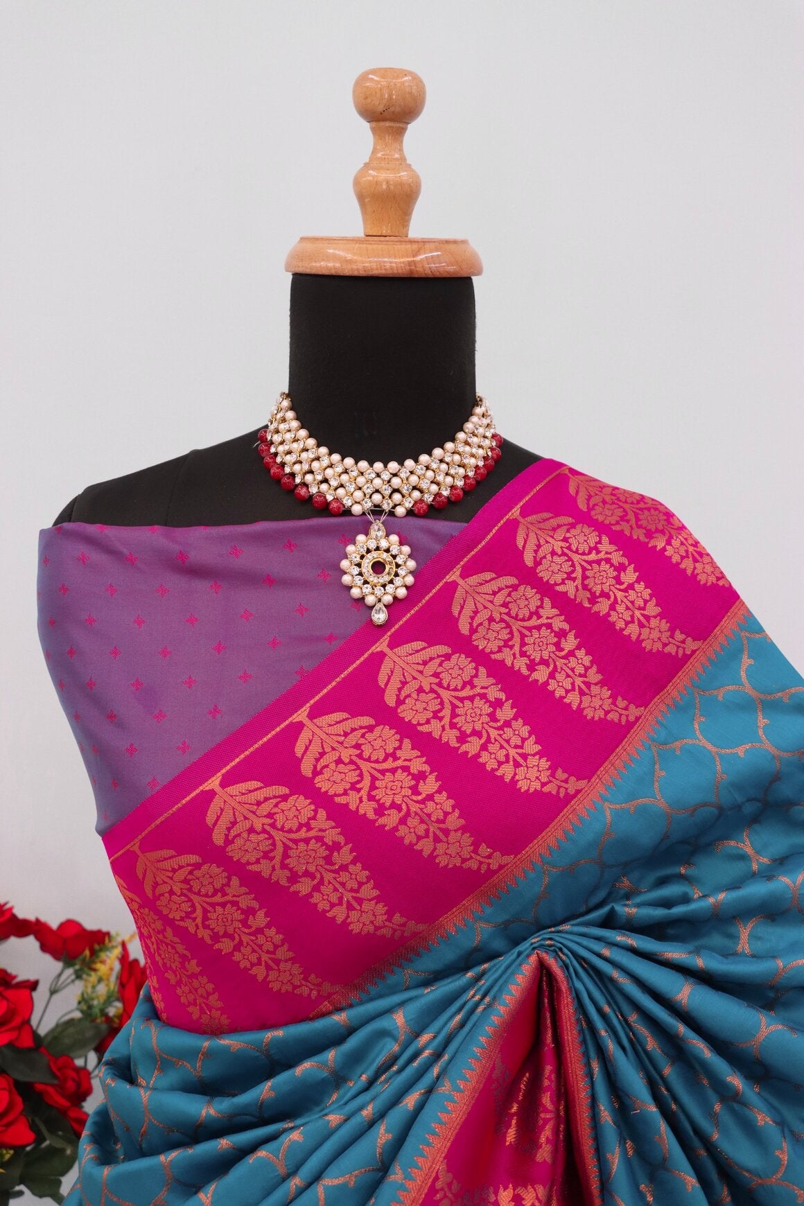 Nebula Rama Soft Banarasi Silk Saree With Winsome Blouse Piece