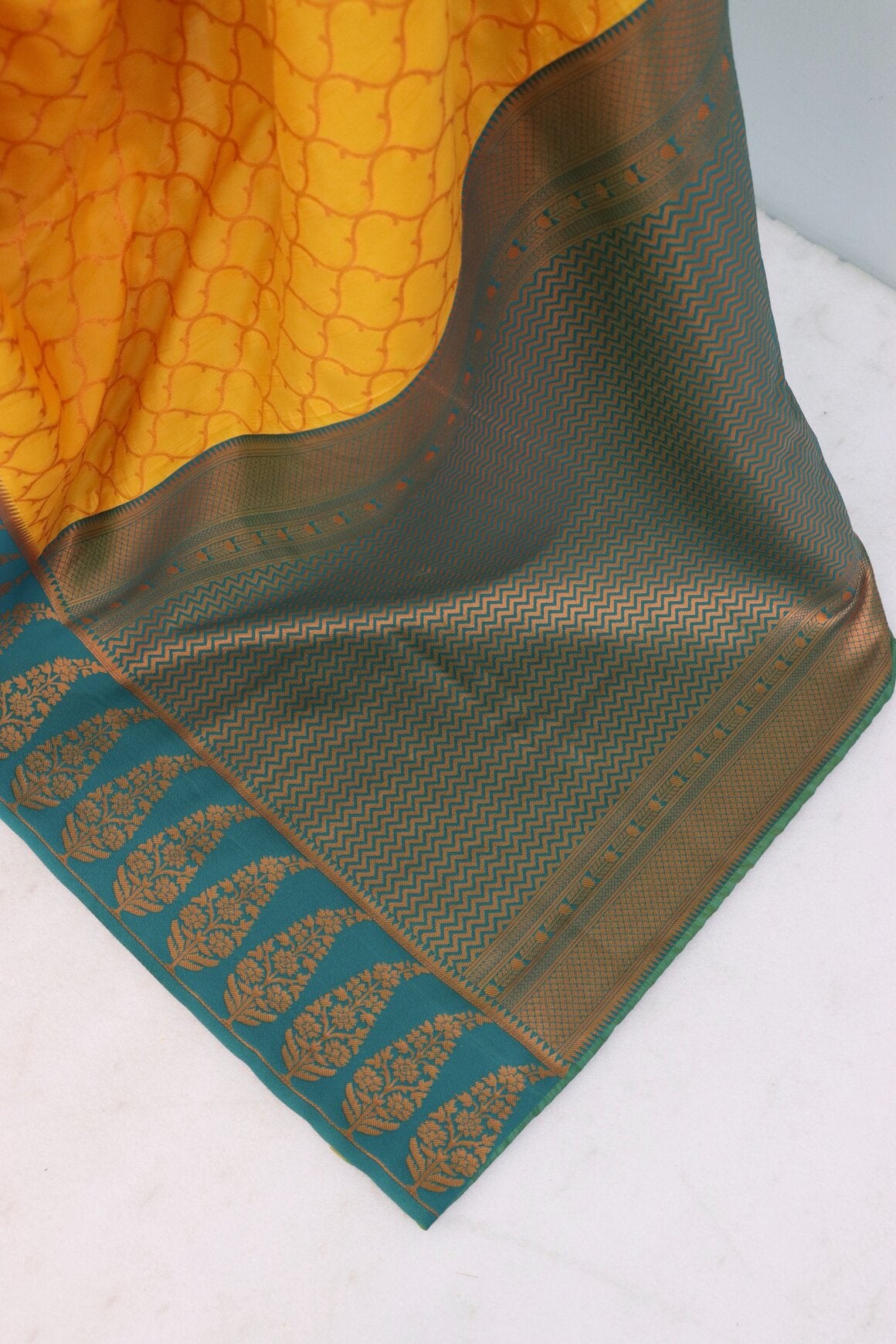 Fugacious Yellow Soft Banarasi Silk Saree With Beauteous Blouse Piece