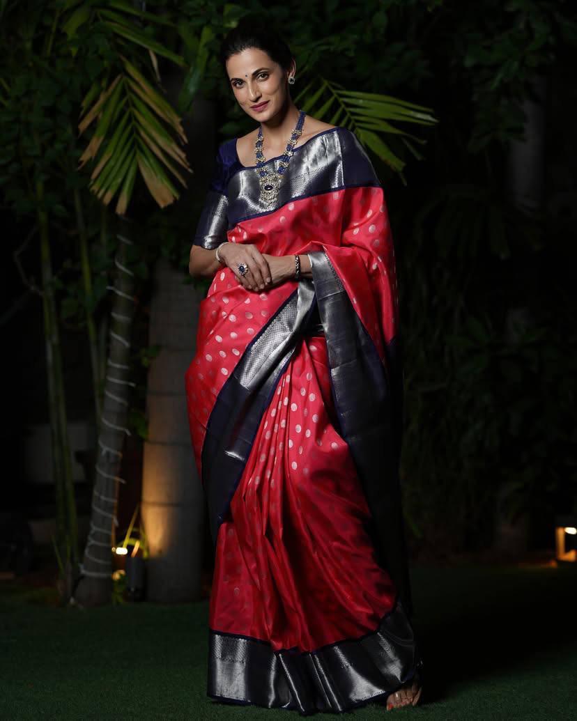 Magnetic Dark Pink Soft Silk Saree With Gossamer Blouse Piece